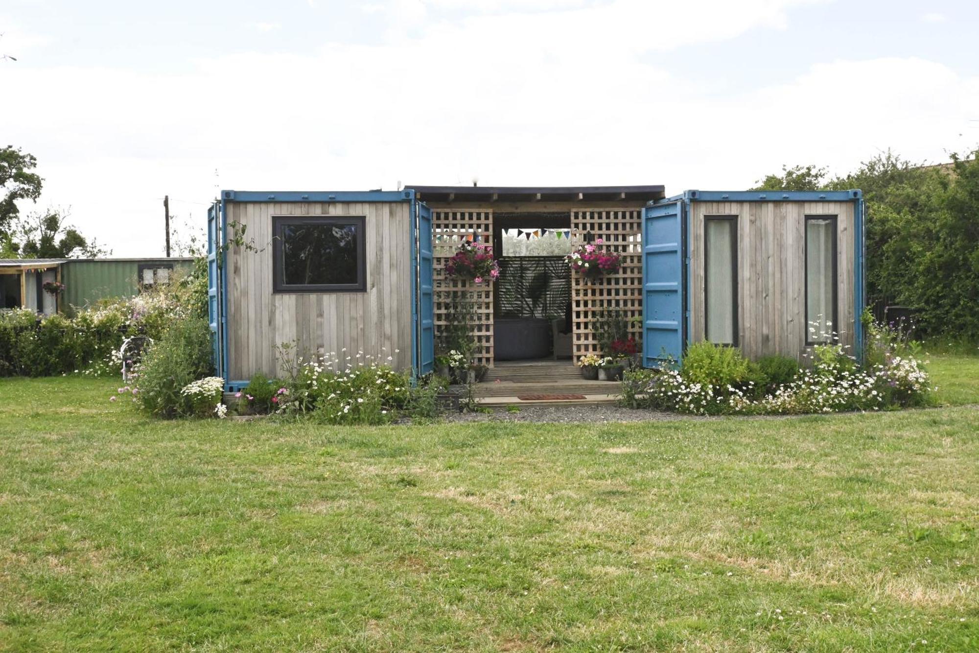 Delphinum Cabin Badsey Exterior foto
